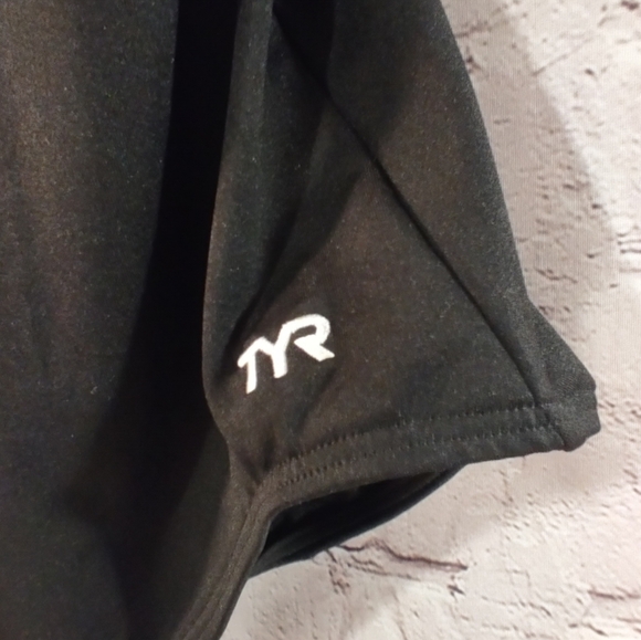 TYR Durafast Black Swimsuit One Piece Scoop Neck Center Lift Size 20 NWT - Picture 7 of 12